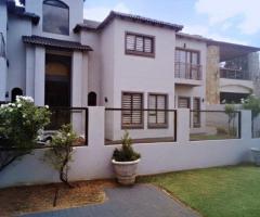 6 x Bedroom , 4 Bathroom , Double Storage Luxurious Home for Sale - 4